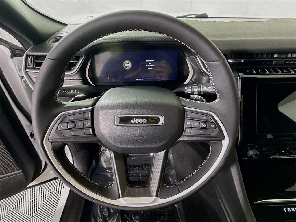 used 2023 Jeep Grand Cherokee car, priced at $33,155