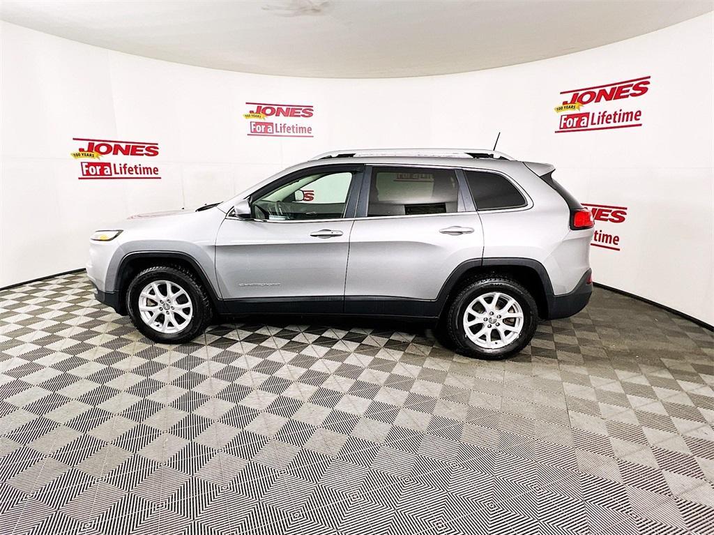 used 2017 Jeep Cherokee car, priced at $18,995