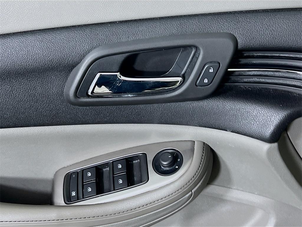 used 2015 Chevrolet Malibu car