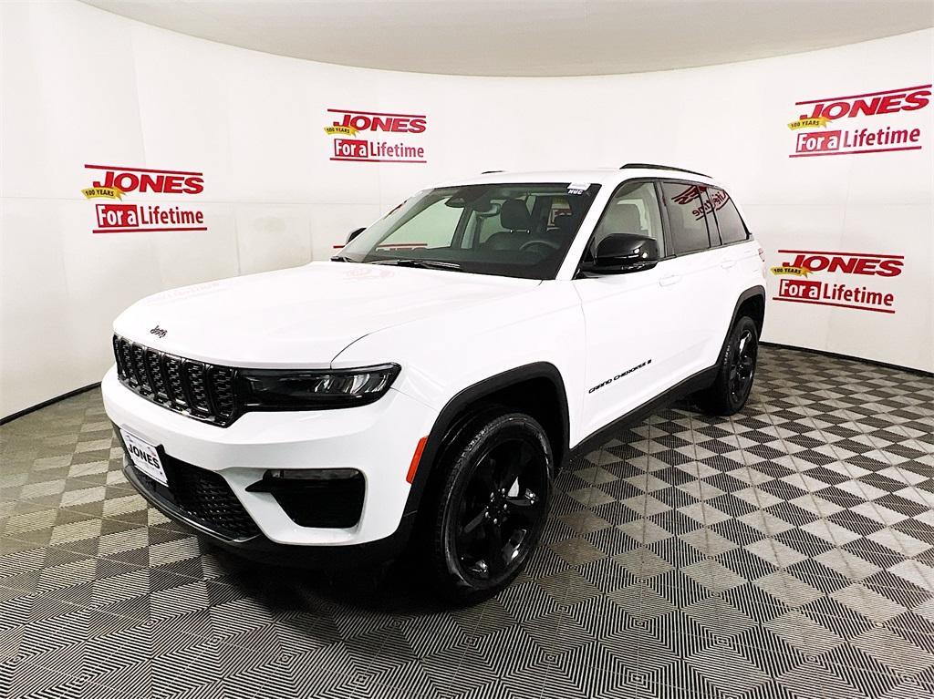 used 2023 Jeep Grand Cherokee car, priced at $32,996