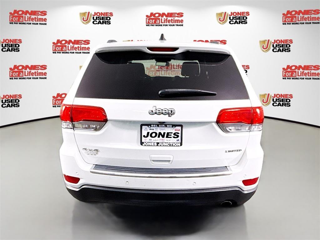 used 2015 Jeep Grand Cherokee car, priced at $10,998