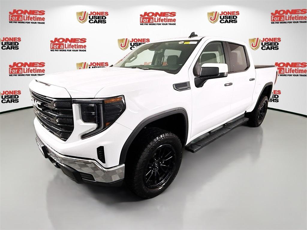 used 2024 GMC Sierra 1500 car, priced at $38,995
