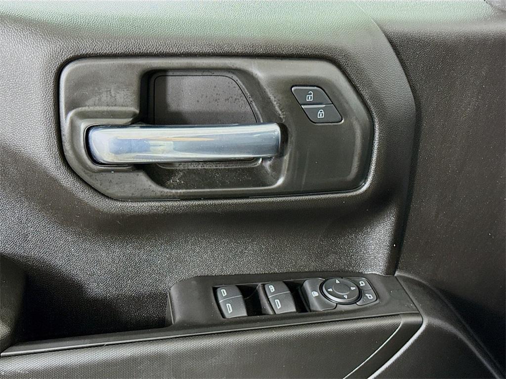used 2024 GMC Sierra 1500 car, priced at $38,995