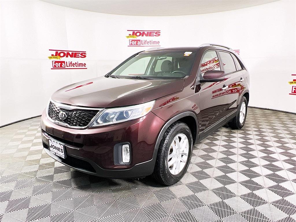 used 2014 Kia Sorento car, priced at $11,998