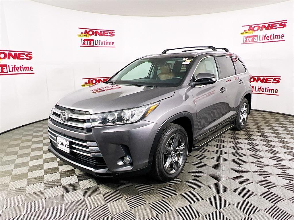 used 2018 Toyota Highlander car, priced at $20,995