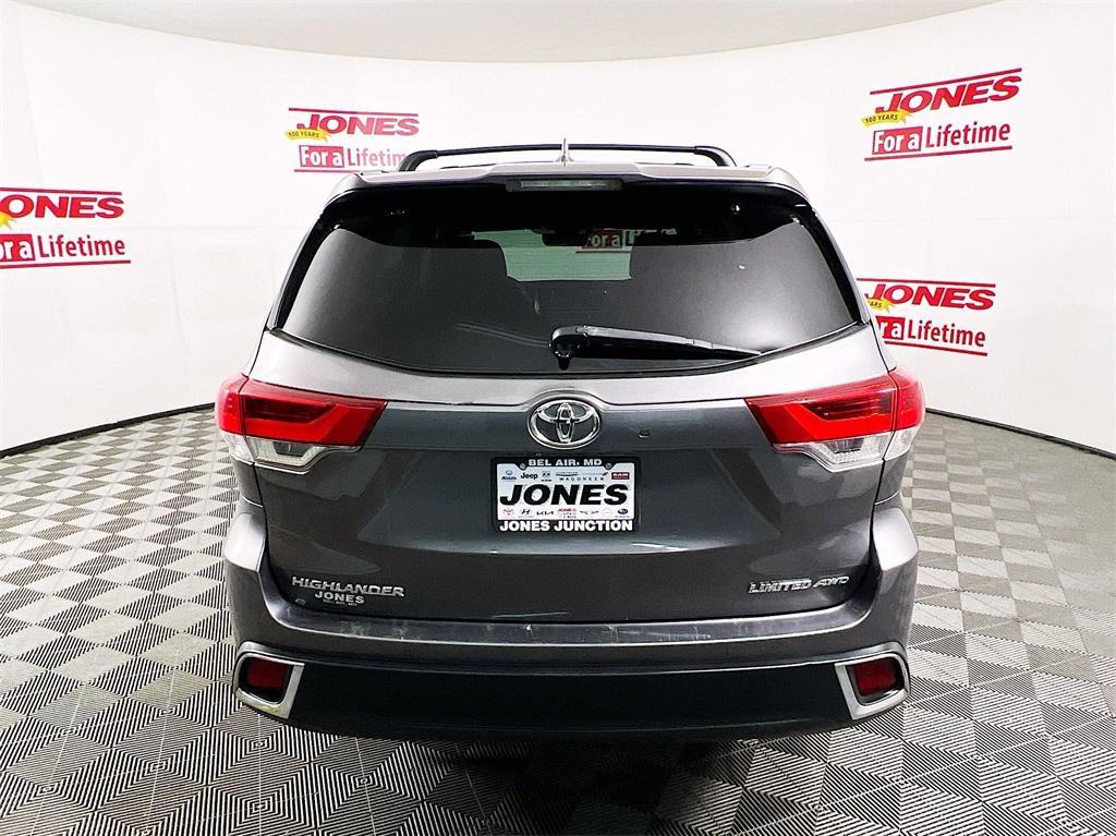 used 2018 Toyota Highlander car, priced at $20,995