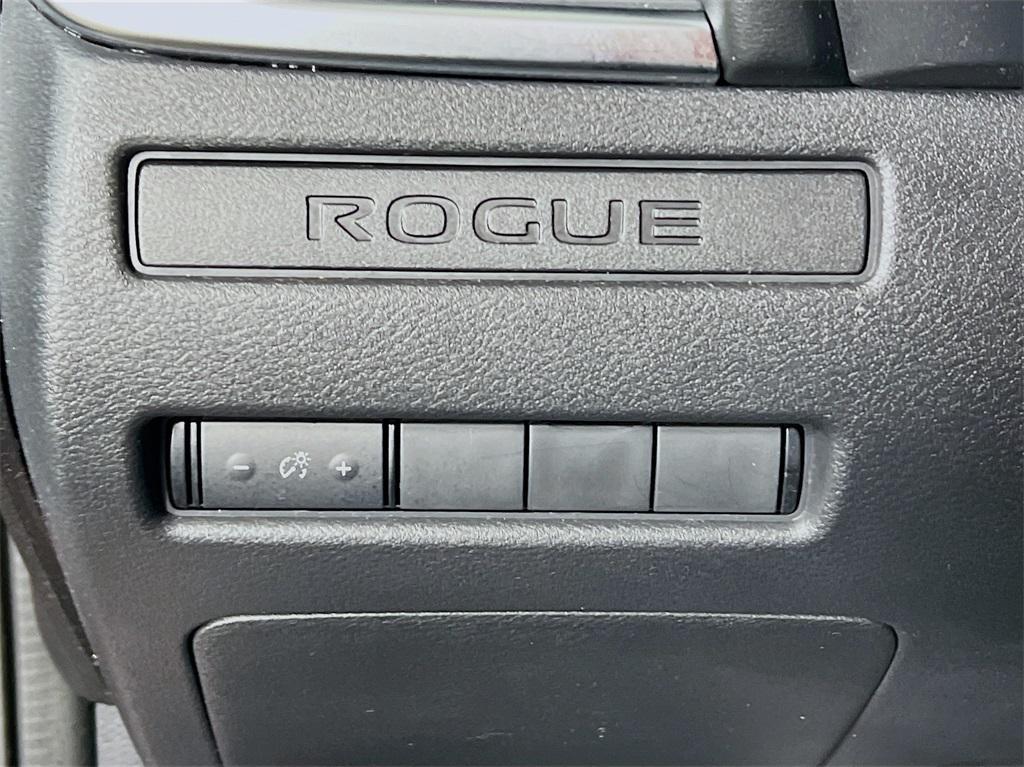 used 2021 Nissan Rogue car, priced at $22,039