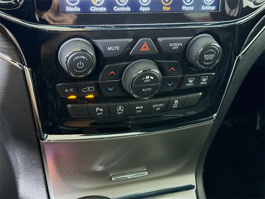 used 2021 Jeep Grand Cherokee car, priced at $26,998