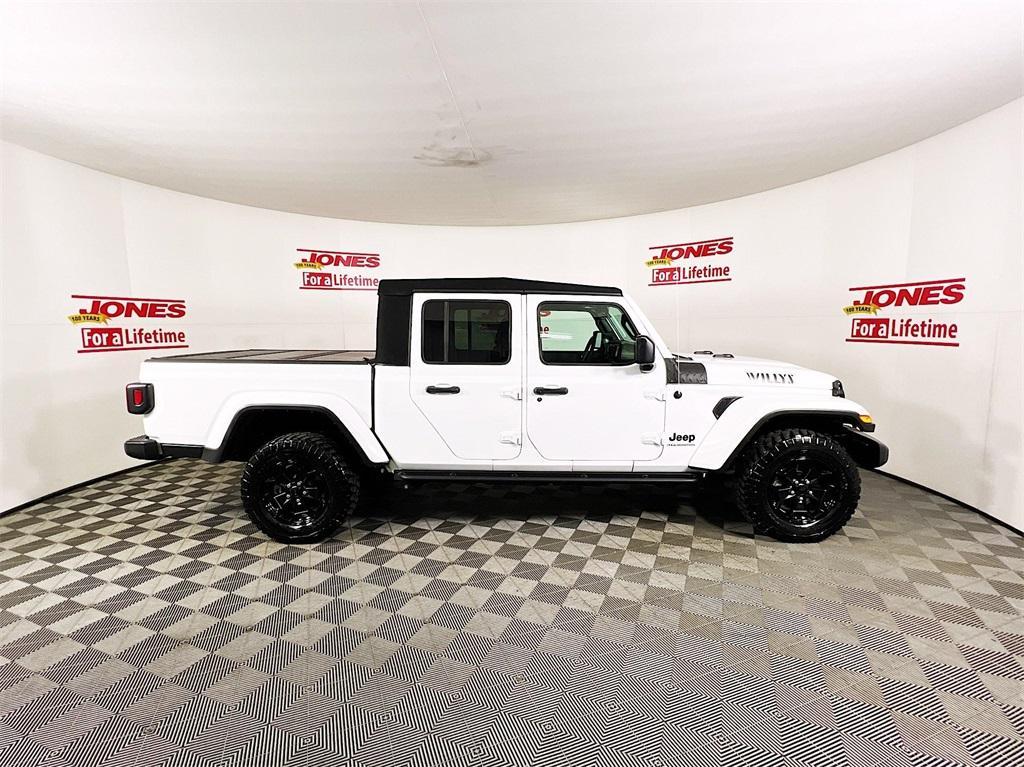 used 2023 Jeep Gladiator car, priced at $32,998