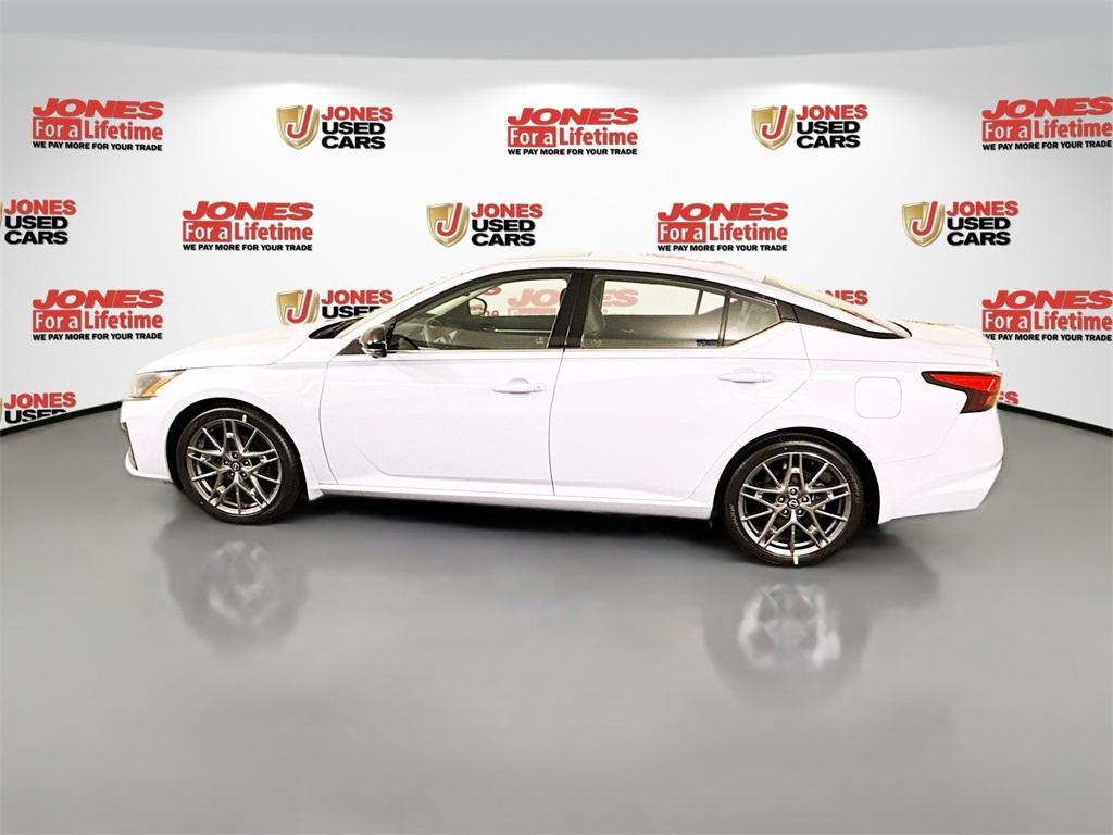 used 2023 Nissan Altima car, priced at $25,998