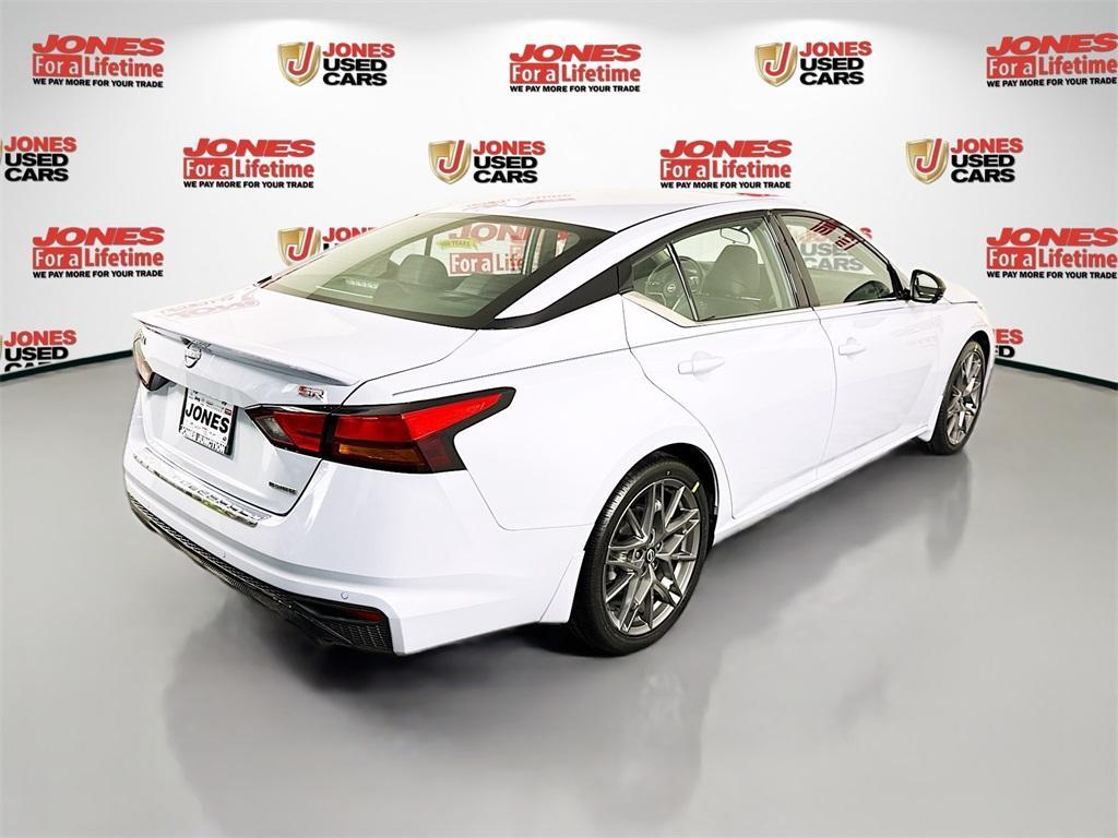 used 2023 Nissan Altima car, priced at $25,998