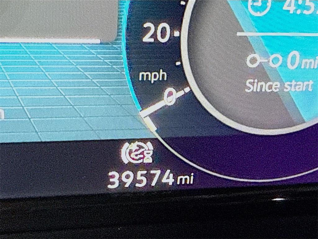 used 2024 Volkswagen Atlas Cross Sport car, priced at $31,998