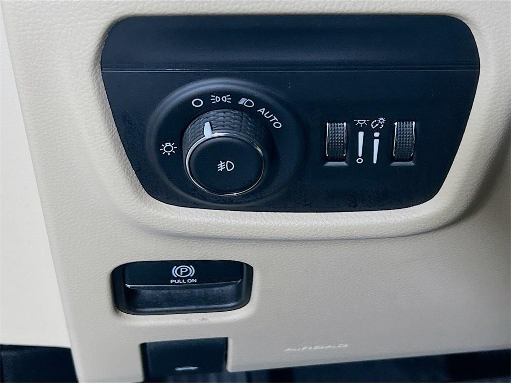 used 2022 Jeep Grand Cherokee L car, priced at $35,998