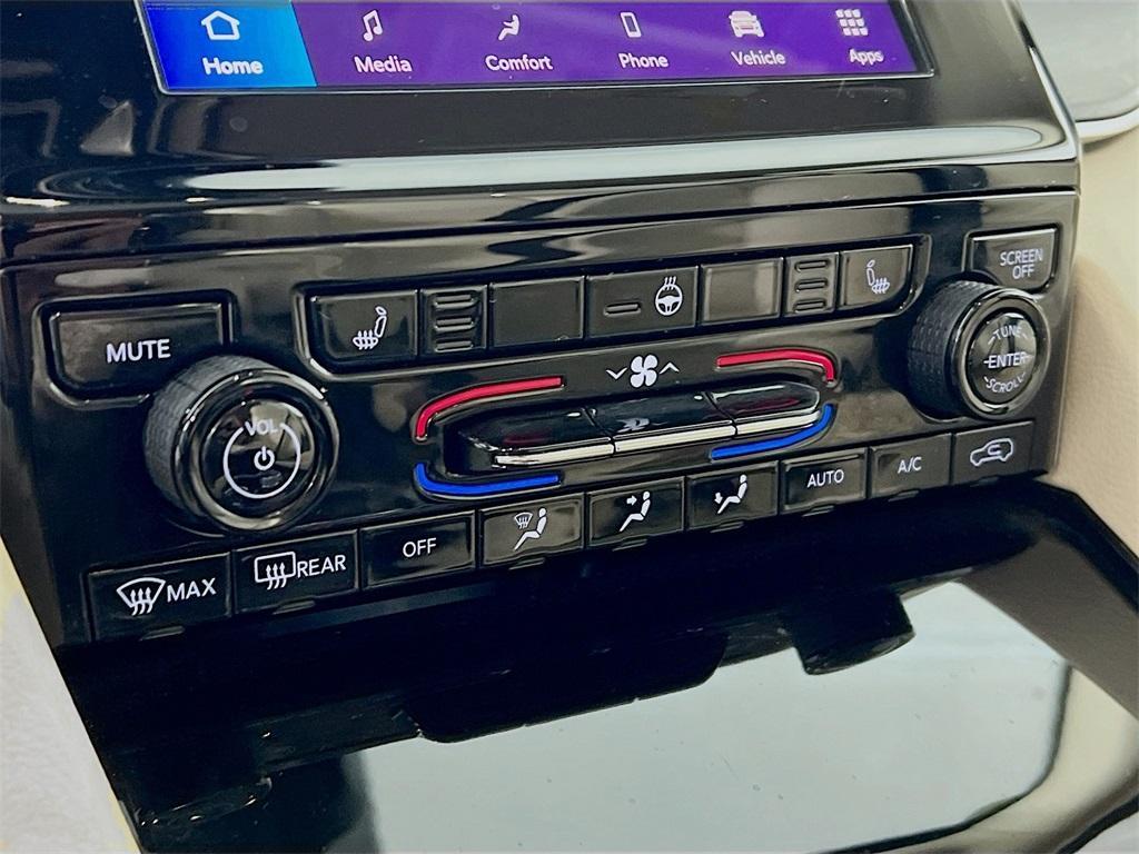 used 2022 Jeep Grand Cherokee L car, priced at $34,984