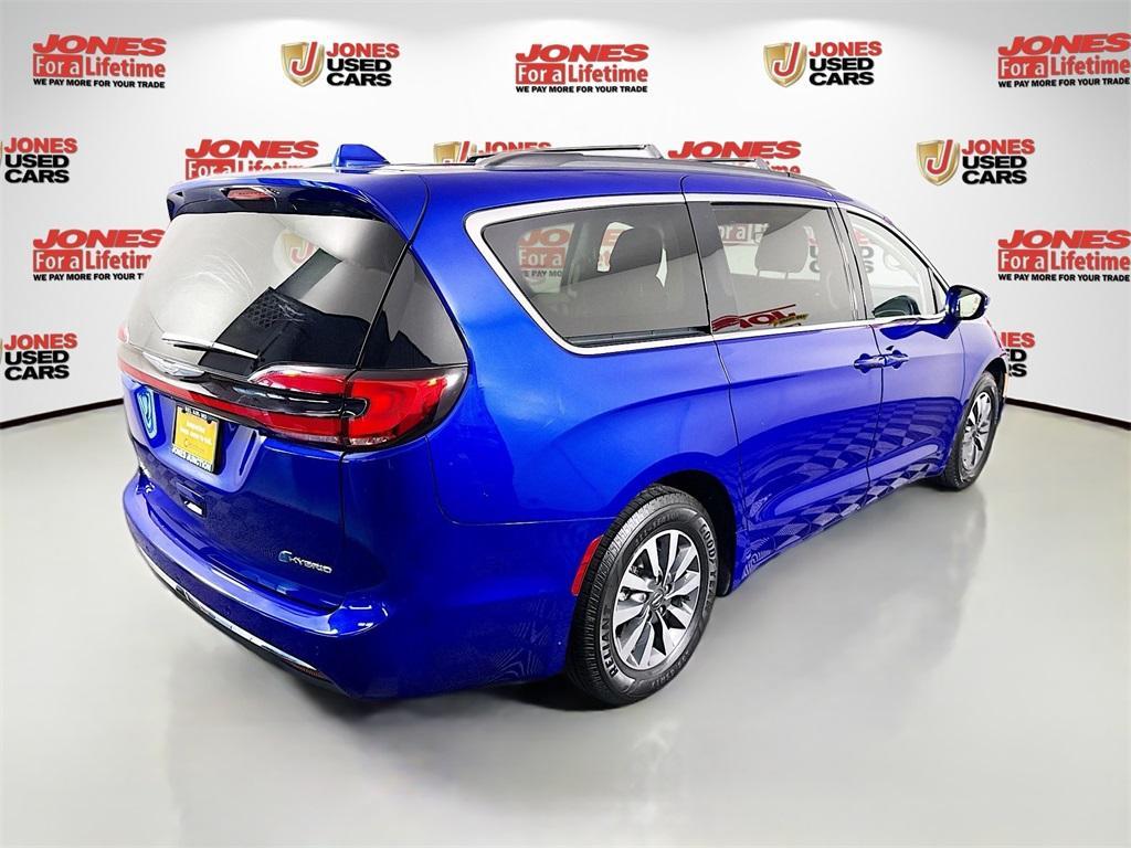 used 2021 Chrysler Pacifica Hybrid car, priced at $23,995