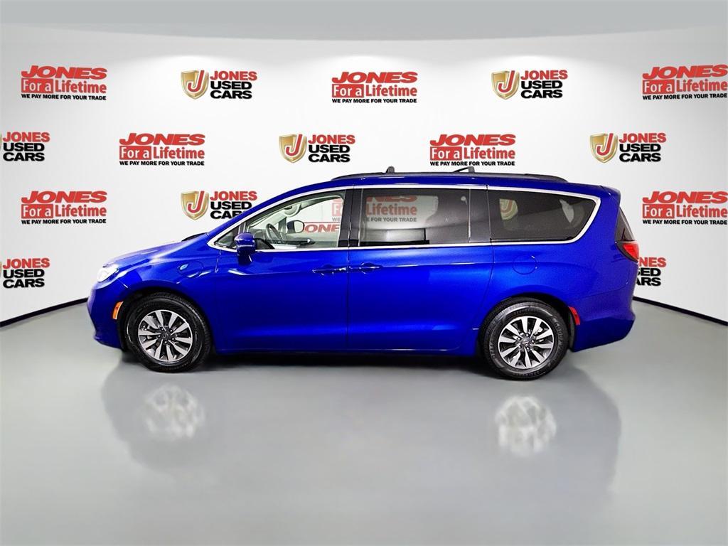 used 2021 Chrysler Pacifica Hybrid car, priced at $23,995