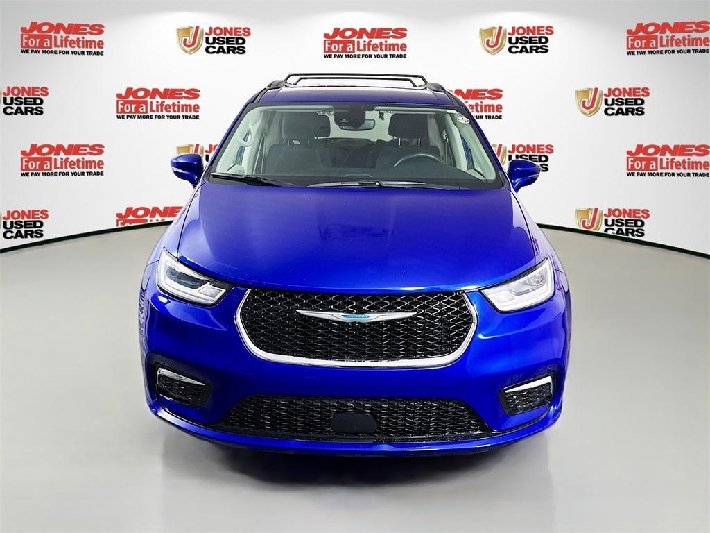 used 2021 Chrysler Pacifica Hybrid car, priced at $23,995