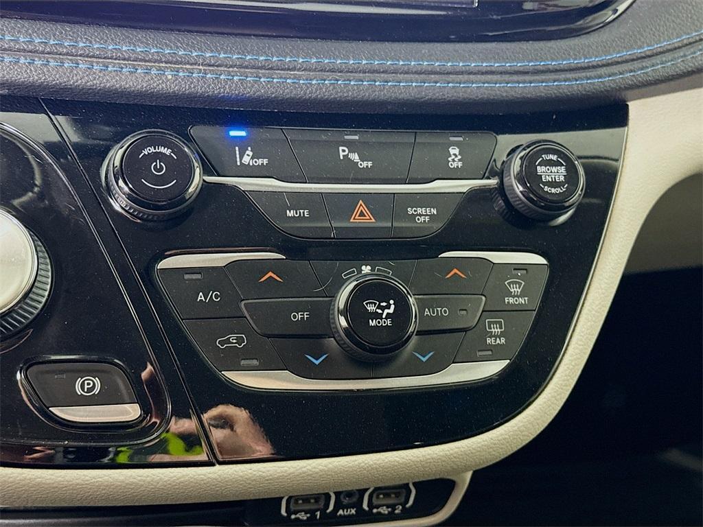 used 2021 Chrysler Pacifica Hybrid car, priced at $23,995