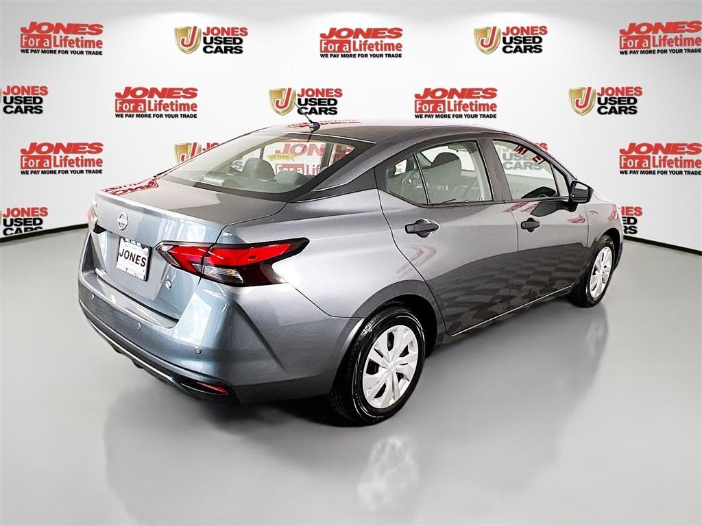 used 2023 Nissan Versa car