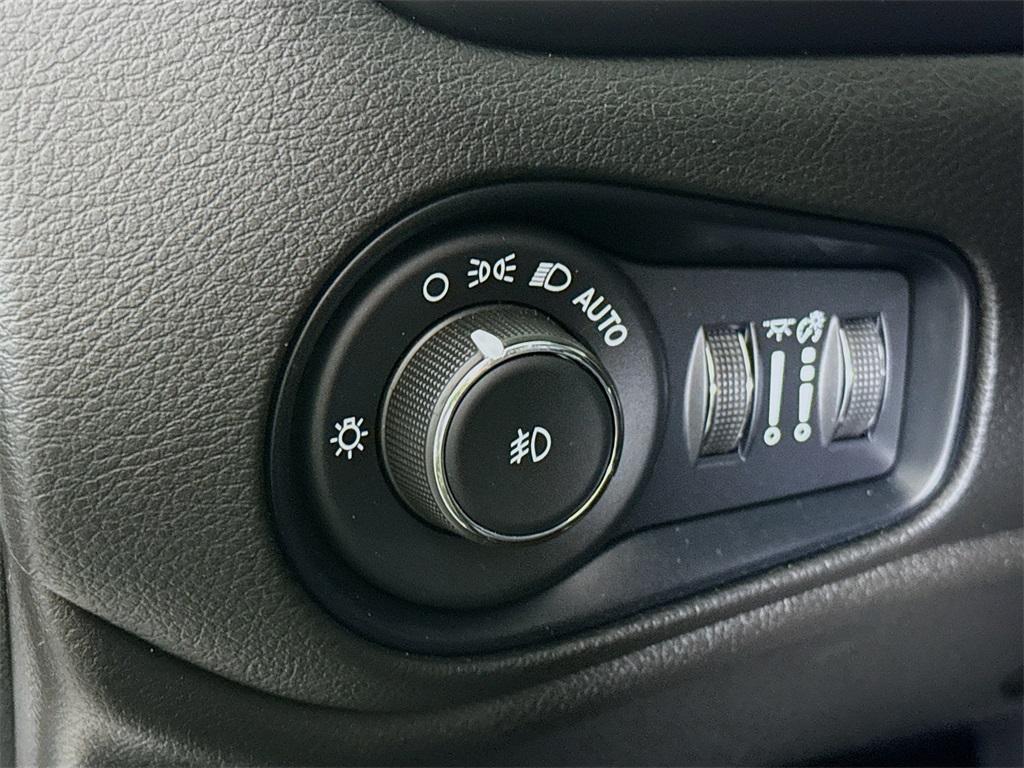 used 2023 Jeep Renegade car, priced at $22,980