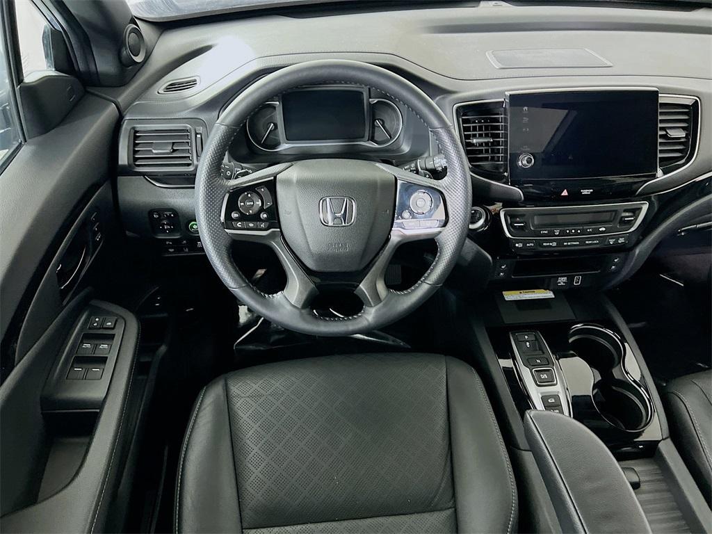 used 2022 Honda Passport car, priced at $35,550