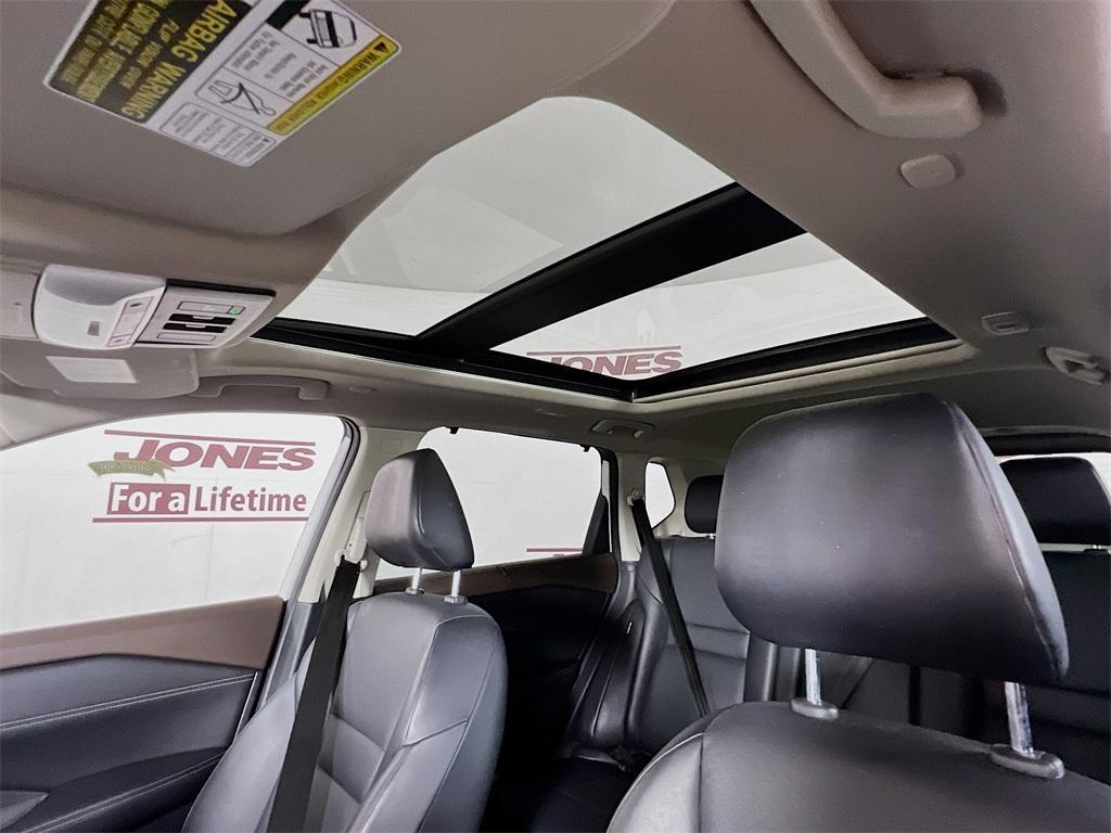 used 2022 Nissan Rogue car, priced at $26,998