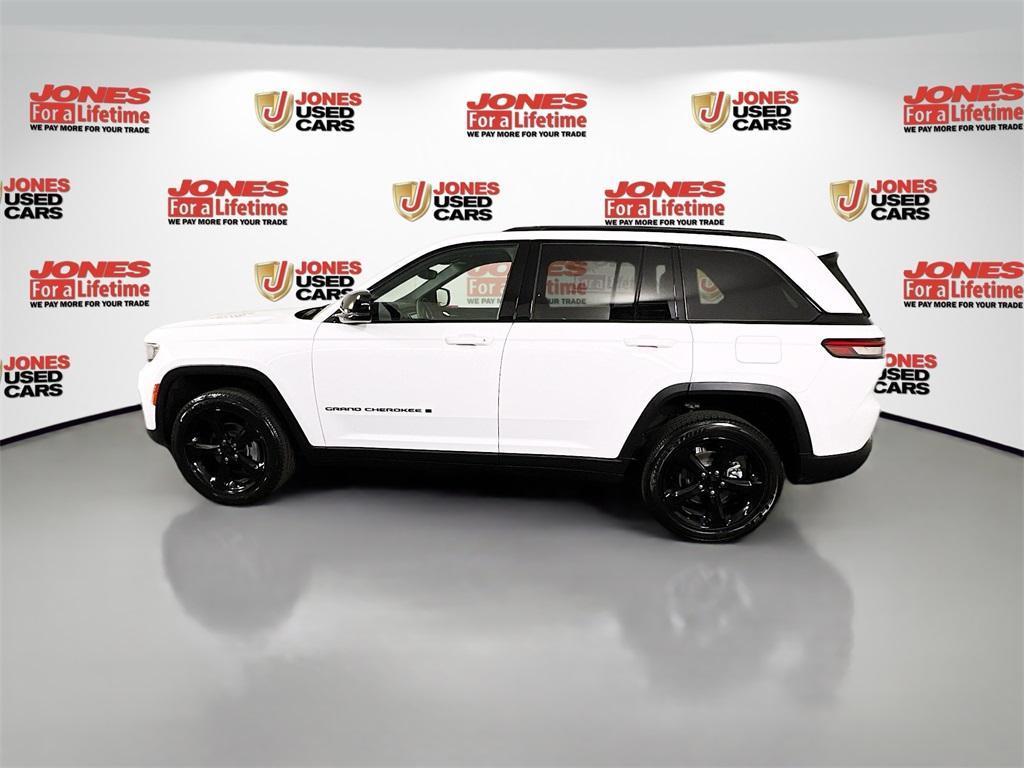used 2023 Jeep Grand Cherokee car, priced at $37,995