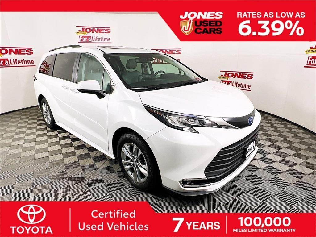 used 2022 Toyota Sienna car, priced at $43,995