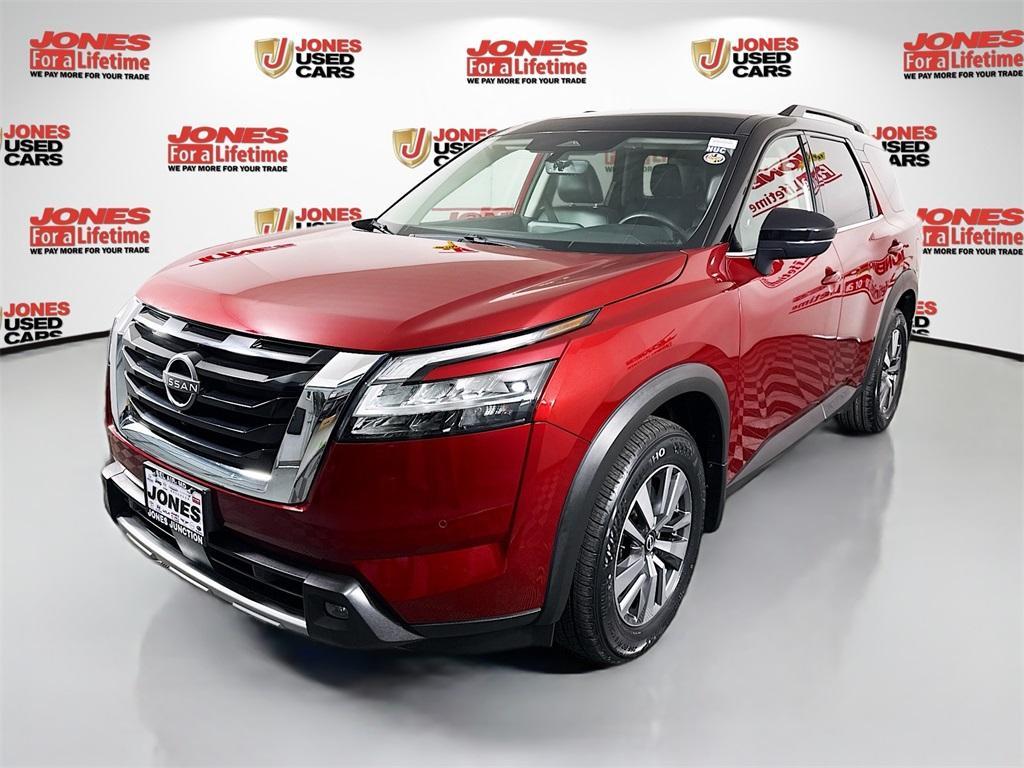 used 2023 Nissan Pathfinder car, priced at $31,998
