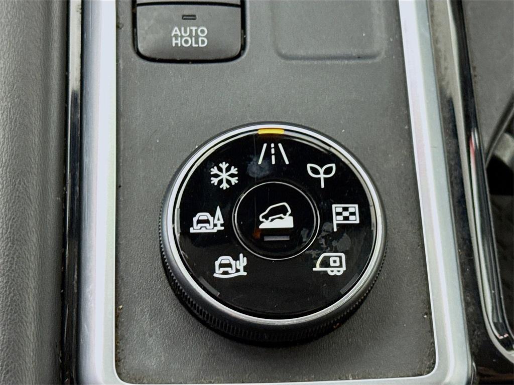 used 2023 Nissan Pathfinder car, priced at $31,998