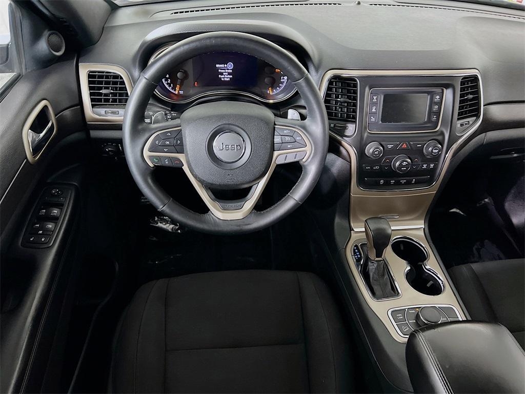 used 2016 Jeep Grand Cherokee car, priced at $13,998