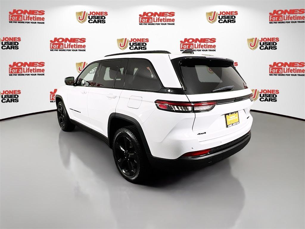 used 2023 Jeep Grand Cherokee car, priced at $34,672