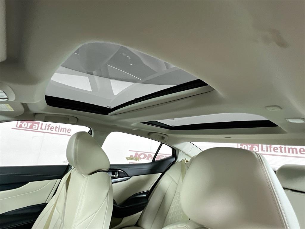used 2020 Nissan Maxima car