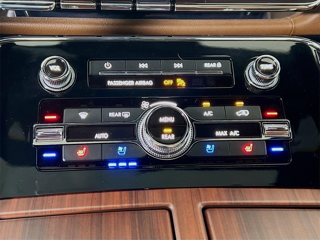 used 2023 Lincoln Navigator car, priced at $71,998
