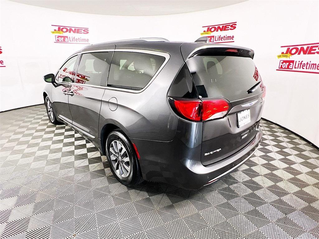 used 2020 Chrysler Pacifica car