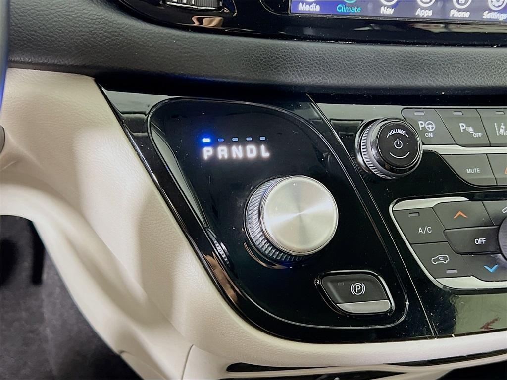 used 2020 Chrysler Pacifica car