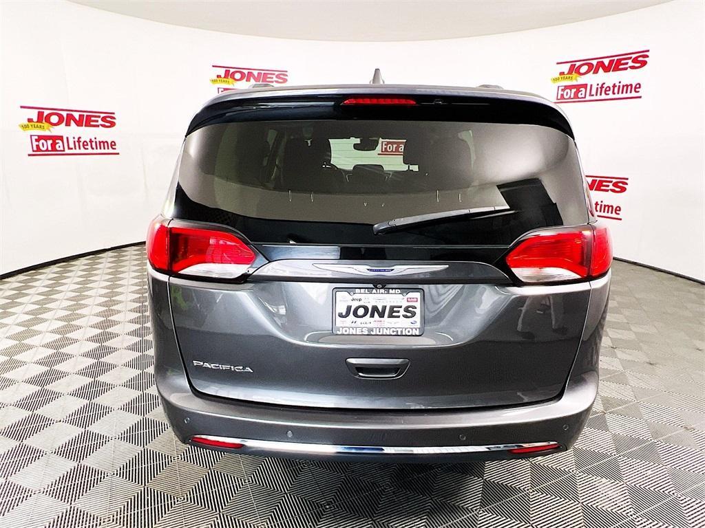 used 2020 Chrysler Pacifica car