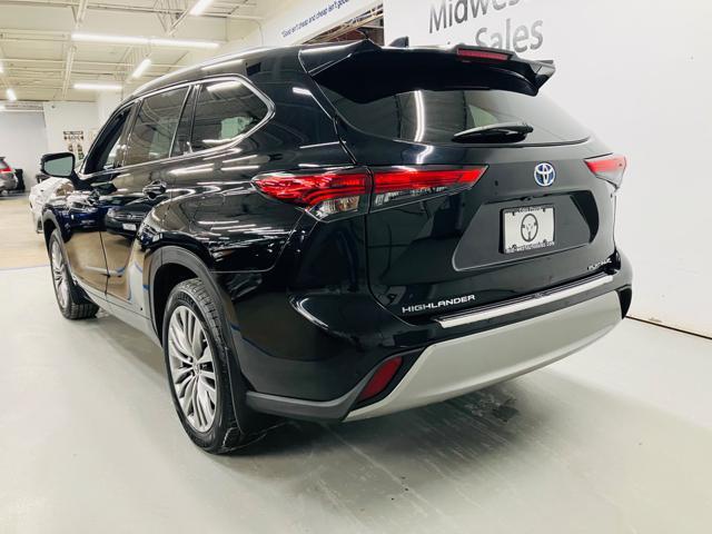 used 2021 Toyota Highlander Hybrid car, priced at $30,900