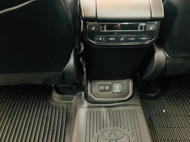 used 2021 Toyota Highlander Hybrid car, priced at $30,900