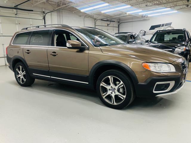 used 2012 Volvo XC70 car, priced at $9,800