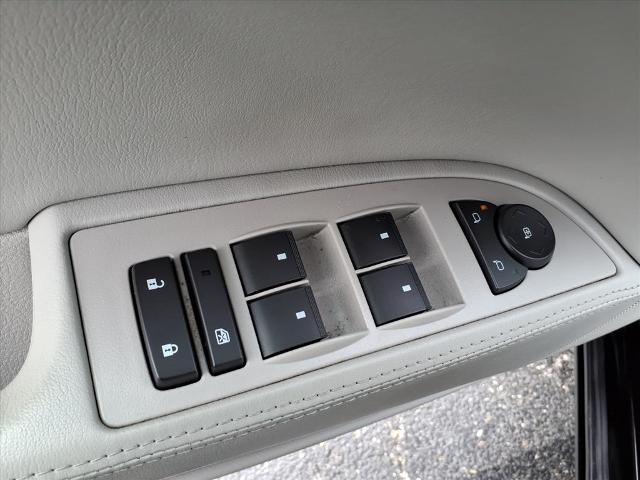 used 2006 Buick Lucerne car, priced at $9,995
