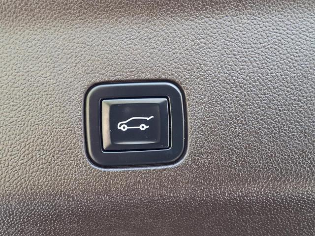 used 2022 GMC Yukon car, priced at $58,995