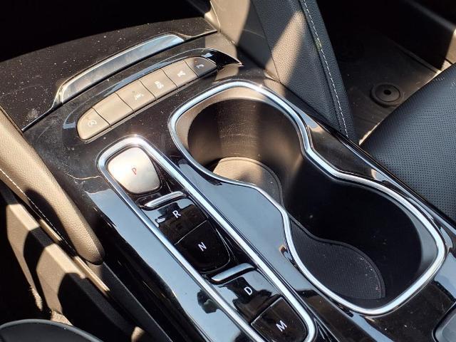 used 2022 Buick Envision car, priced at $39,998