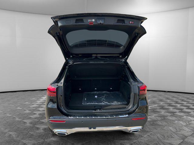 new 2025 Mercedes-Benz GLA 250 car, priced at $41,495