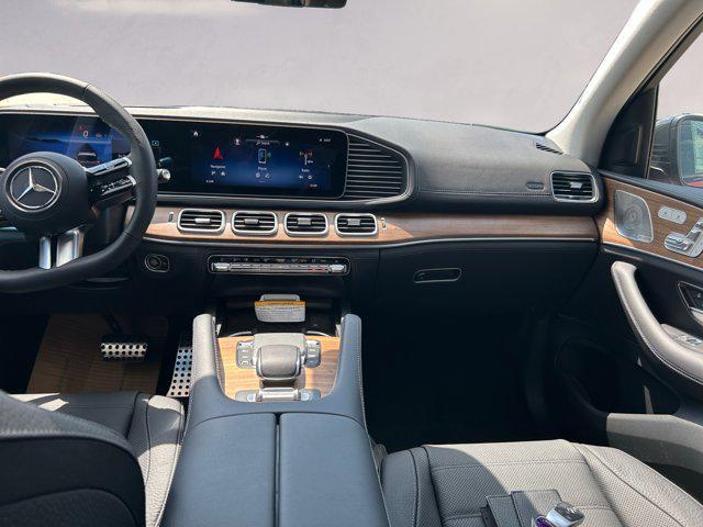 new 2025 Mercedes-Benz GLS 450 car, priced at $105,220