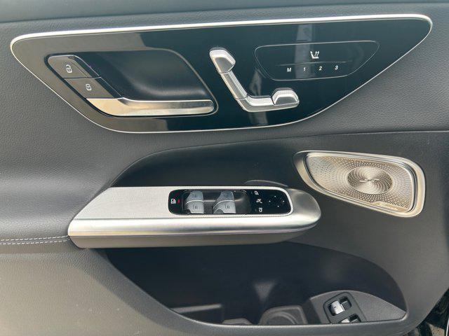new 2025 Mercedes-Benz GLC 350e car, priced at $69,715