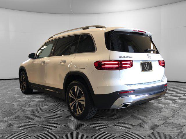 new 2025 Mercedes-Benz GLB 250 car, priced at $49,595