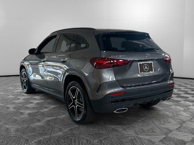 new 2025 Mercedes-Benz GLA 250 car, priced at $55,520