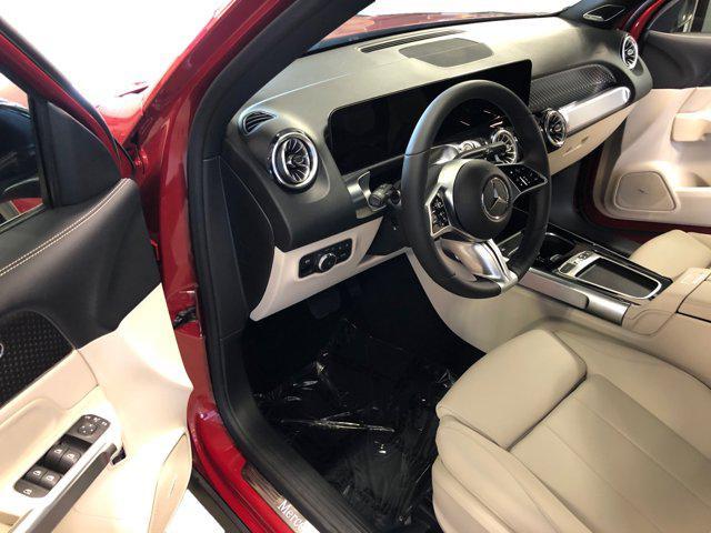 new 2025 Mercedes-Benz GLB 250 car, priced at $58,540