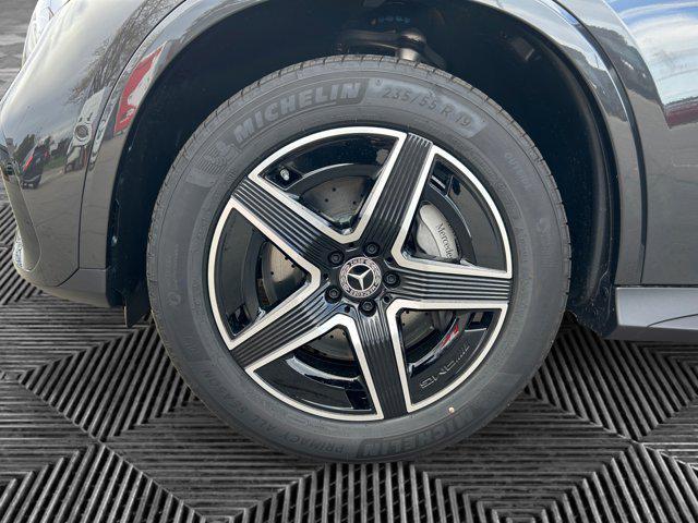 new 2026 Mercedes-Benz GLC 300 car, priced at $63,455
